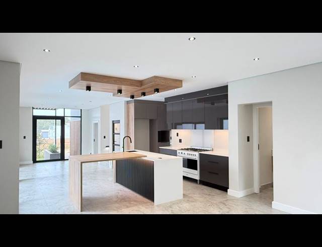 4 BEDROOM HOUSE FOR SALE IN FOUNTAINBROOK ESTATE